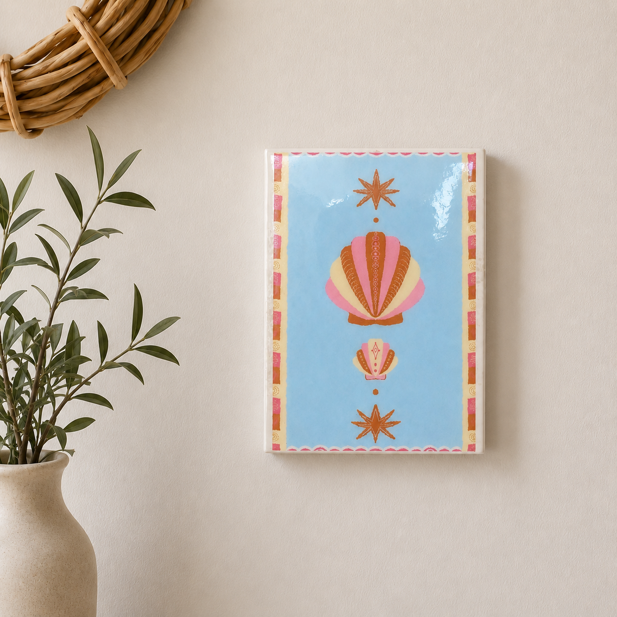 Shell sea tile