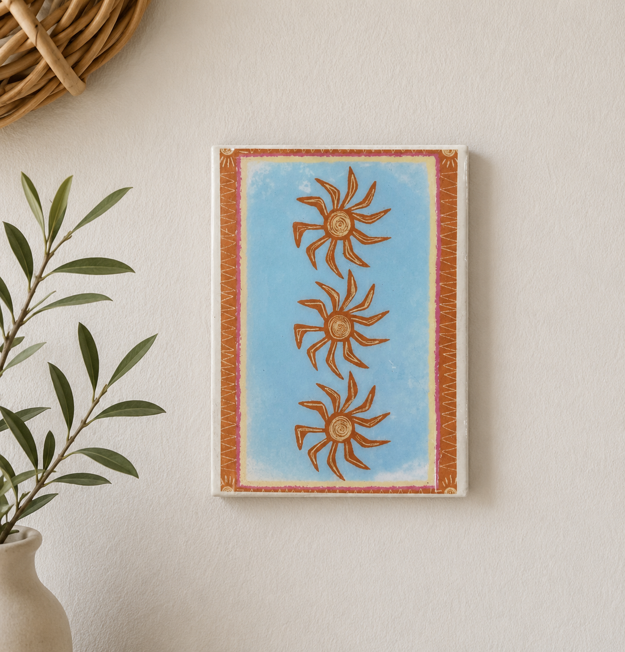 3 Suns wall tile